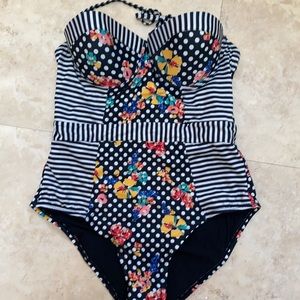 NWOT HIGH DIVE by ModCloth bathing suit